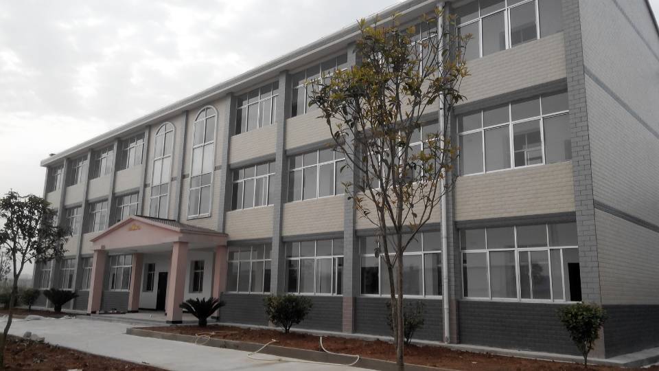 热烈庆祝万象城体育二号宿舍楼落成并投入使用